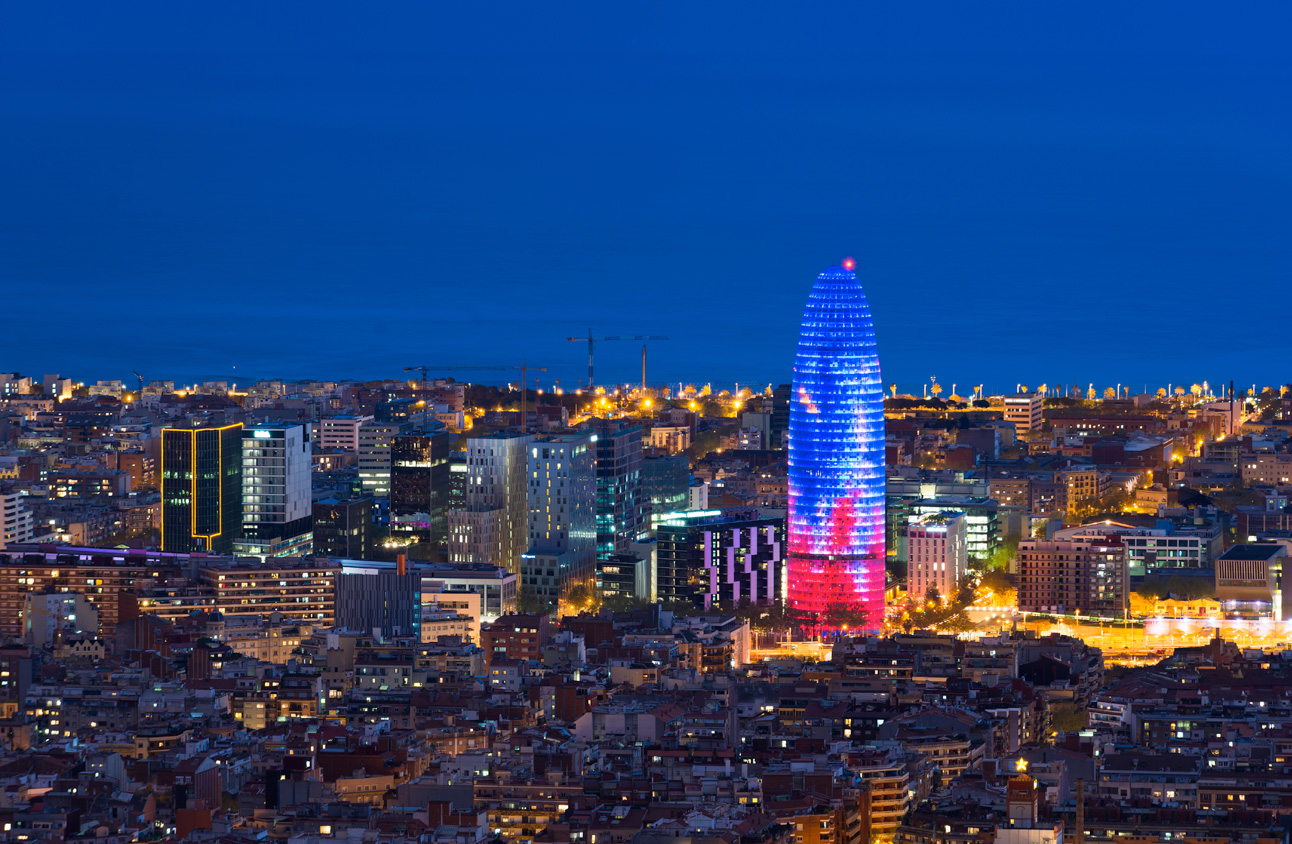 Decision Engineering Analysis Lab Member Steve Chan in Barcelona, Spain at The Second International Conference on Cyber-Technologies and Cyber-Systems (CYBER 2017)